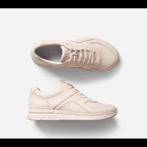 Everlane Trainers (pink)